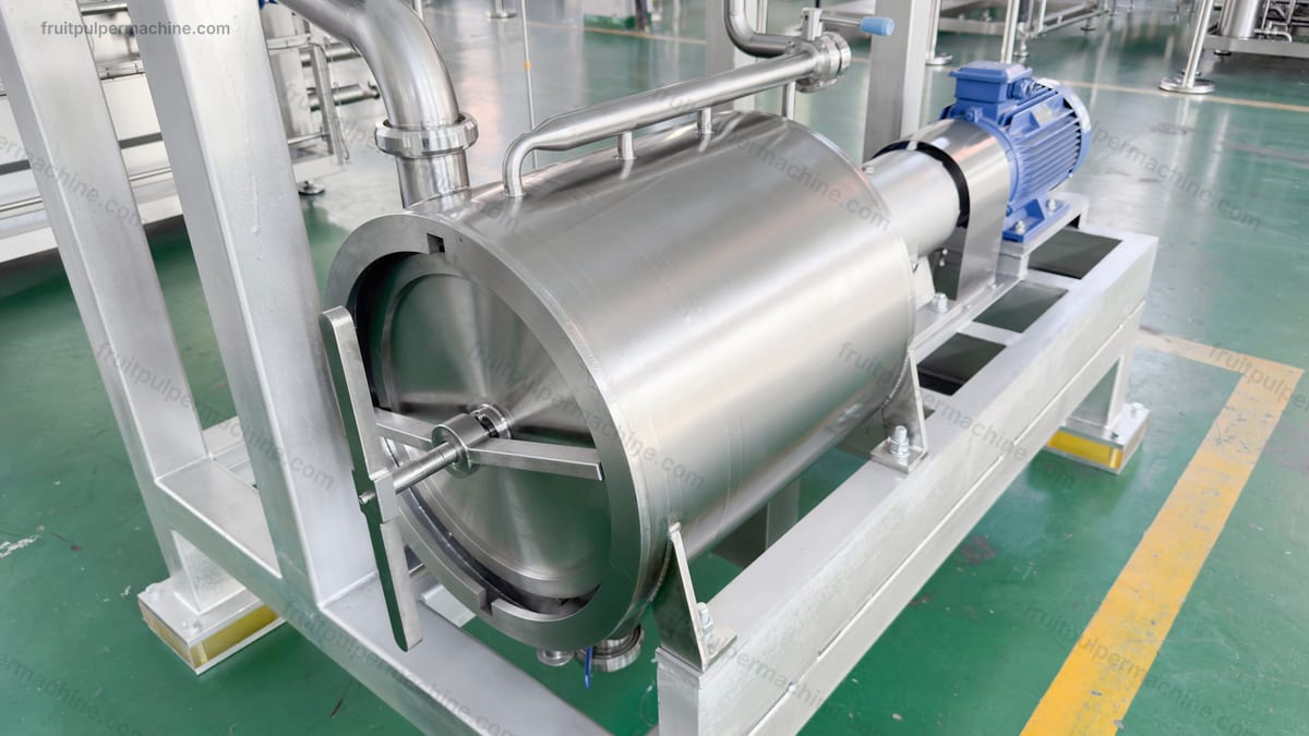 Fruit pulper service access to the drive and removable working components
